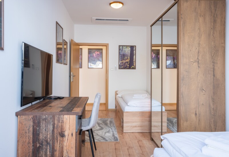 JUR05850-HDR