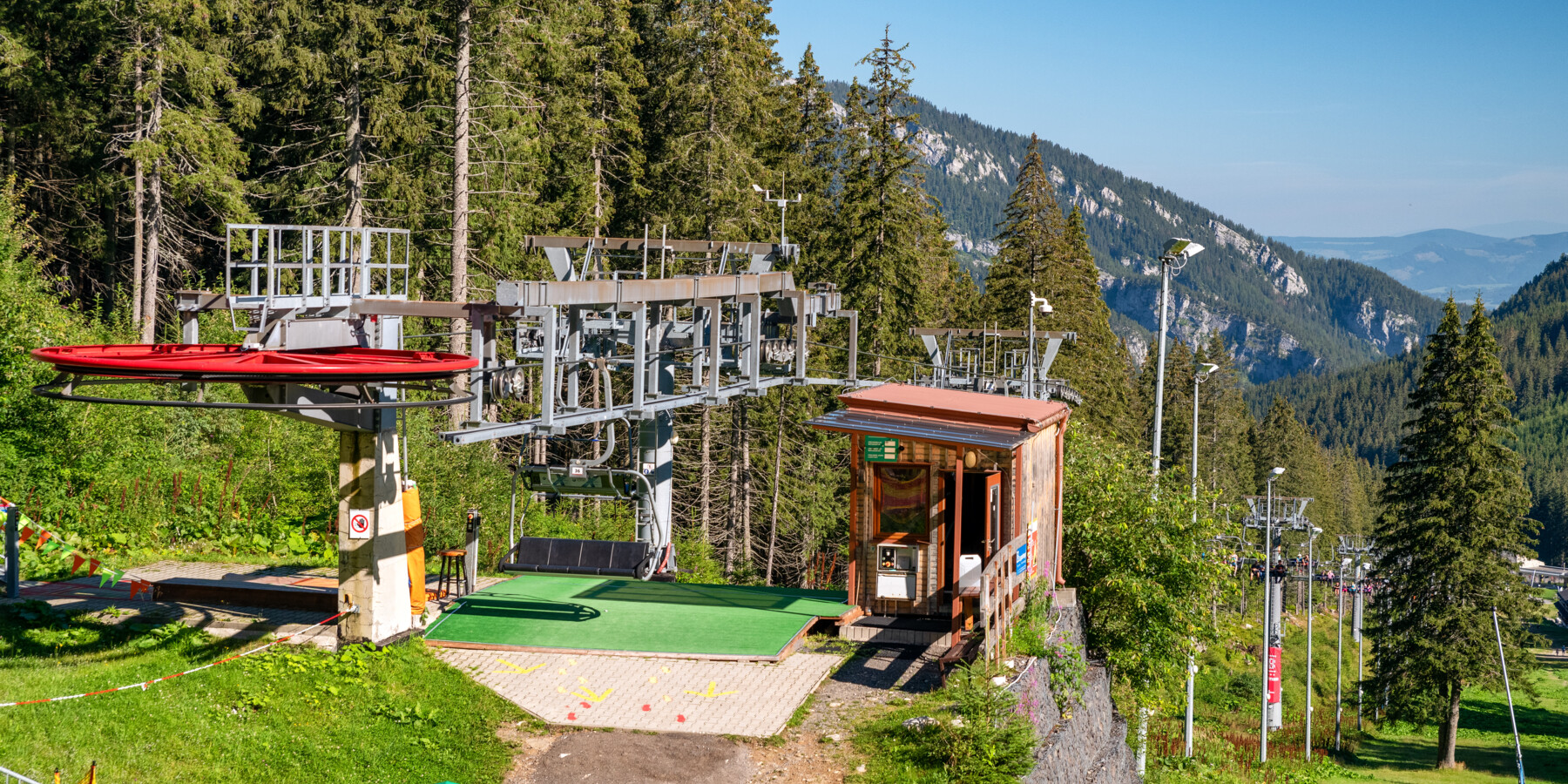 ski-lift-chair-resort-jasna-low-tatras-mountains-slovakia